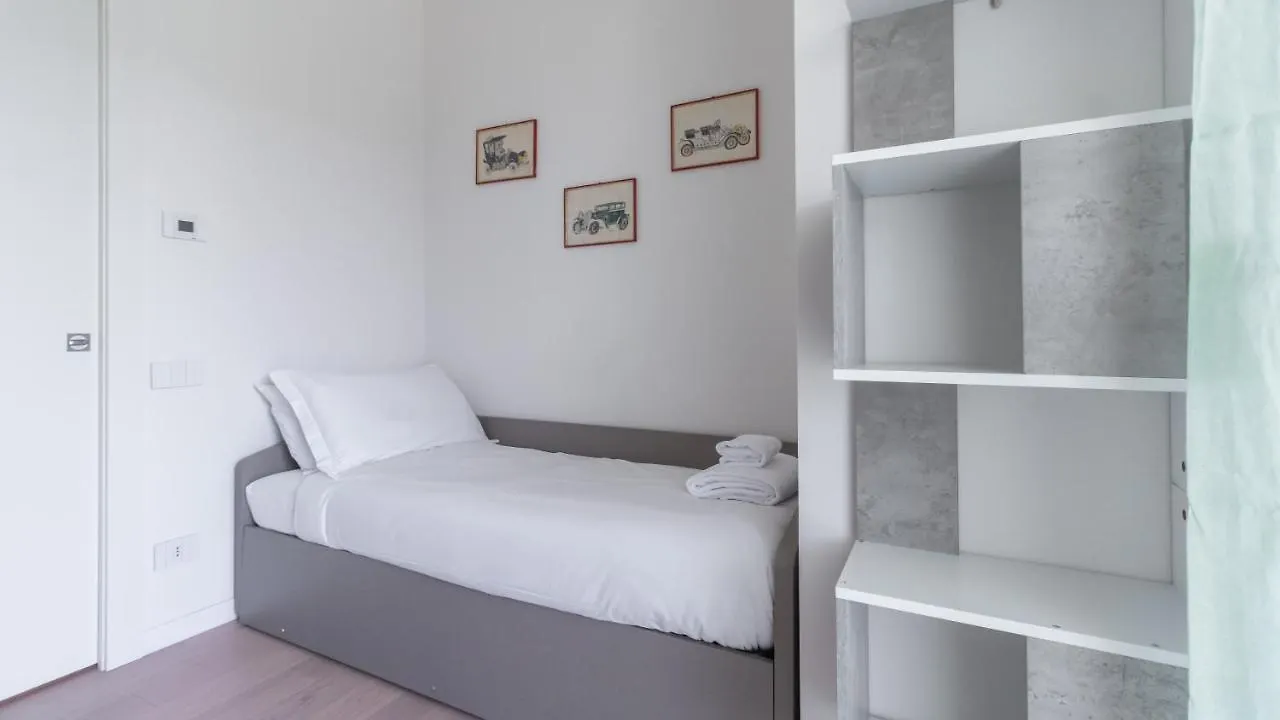 Italianway - Flavio Gioia Apartment Milan 0*,